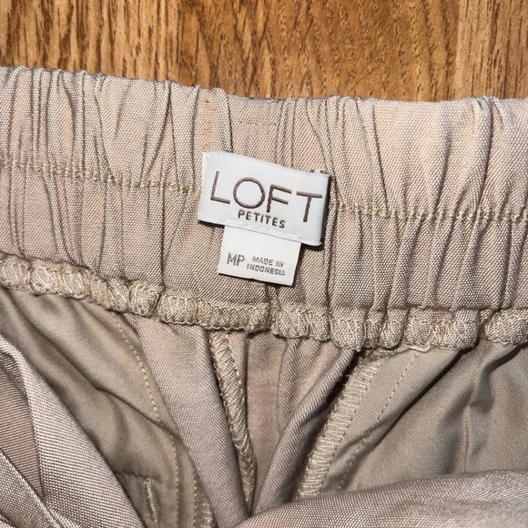 LOFT Pants - Picture 3 of 4
